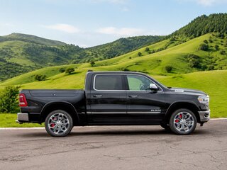 2019 Ram 1500 Quad Cab V, чёрный, 6499000 рублей, вид 4
