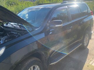 2013 Toyota Land Cruiser Prado 150 Series, чёрный, 3400000 рублей, вид 4