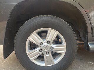 2015 Toyota Land Cruiser 200 Series Рестайлинг 1, серый, 4500000 рублей, вид 4