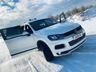 2011 Volkswagen Touareg II, белый, 2100000 рублей, вид 5