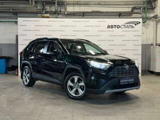 2020 Toyota RAV4 V (XA50), чёрный, 2949000 рублей, вид 3