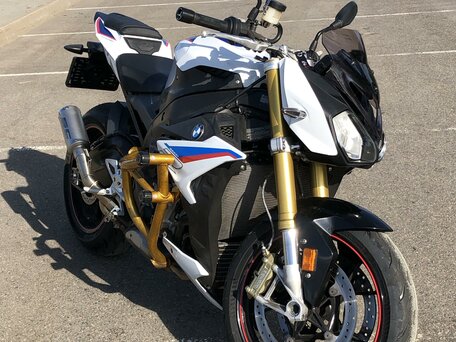 2018 BMW S 1000 R, белый, 1150000 рублей, вид 1