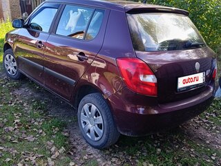 2010 Skoda Fabia II Рестайлинг, красный, 430000 рублей, вид 4
