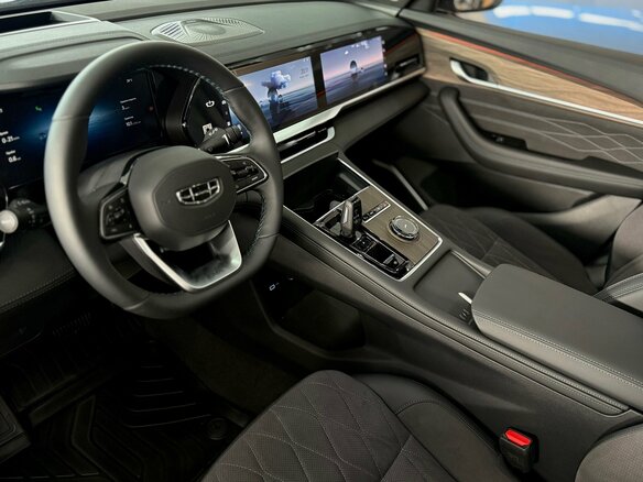 2026 Geely Monjaro I Рестайлинг, серебристый - вид 10