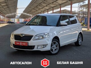 2012 Skoda Fabia II Рестайлинг, белый, 519900 рублей, вид 1