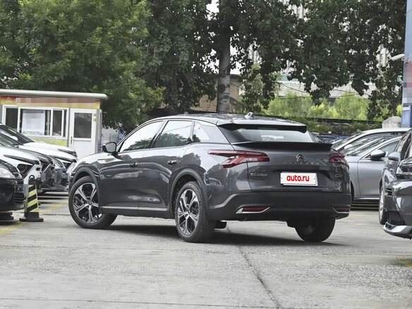 2026 Citroen C5 X, серый - вид 4