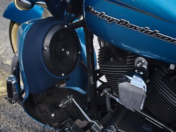 2011 Harley-Davidson Road Glide, синий, 1000000 рублей - вид 9