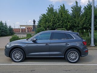 2020 Audi Q5 II (FY), серый, 3350000 рублей, вид 1
