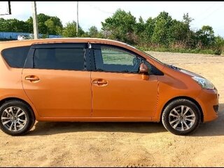 2009 Toyota Passo Sette, оранжевый, 729000 рублей, вид 2