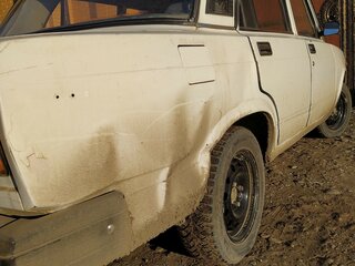 2004 Lada (ВАЗ) 2107, белый, 135000 рублей, вид 4