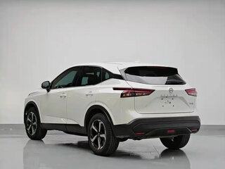 2023 Nissan Qashqai III, белый, 1650069 рублей, вид 4