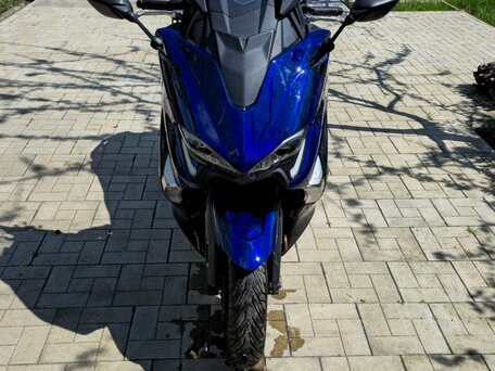 2017 Yamaha TMAX, синий, 899990 рублей, вид 3