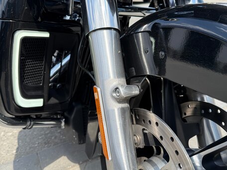 2019 Harley-Davidson Road Glide, чёрный, 2200000 рублей, вид 5