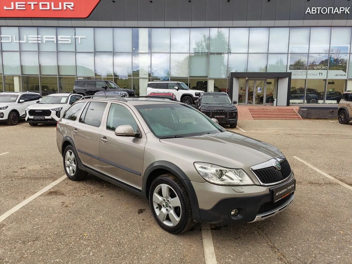 Открыть фотографии: Skoda Octavia II (A5) Рестайлинг