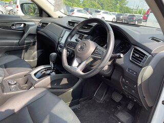2017 Nissan X-Trail III Рестайлинг, белый, 1550000 рублей, вид 3
