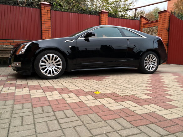 2011 Cadillac CTS, чёрный - вид 2