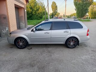 2011 Chevrolet Lacetti I, серебристый, 615000 рублей, вид 3