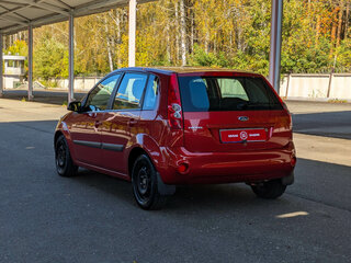 2008 Ford Fiesta Mk5, красный, 579900 рублей, вид 5