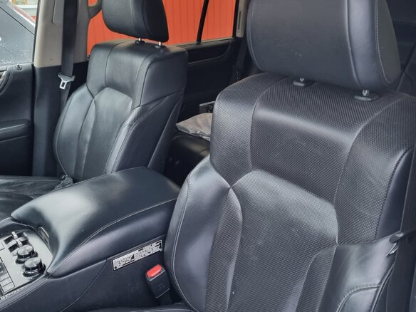 2018 Lexus LX 570 III Рестайлинг 2, чёрный, 8500000 рублей - вид 9
