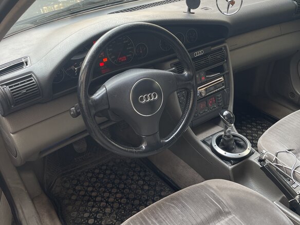 1996 Audi A6 I (C4), коричневый, 700000 рублей - вид 3