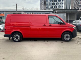 2022 Volkswagen Transporter Long T6 Рестайлинг, красный, 4900000 рублей, вид 2