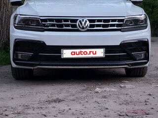 2017 Volkswagen Tiguan Allspace II, белый, 2150000 рублей, вид 2