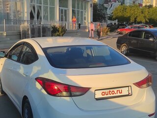2014 Hyundai Elantra V (MD) Рестайлинг, белый, 800000 рублей, вид 4