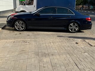 2013 Mercedes-Benz E-Класс 400 IV (W212, S212, C207) Рестайлинг, синий, 2810000 рублей, вид 3