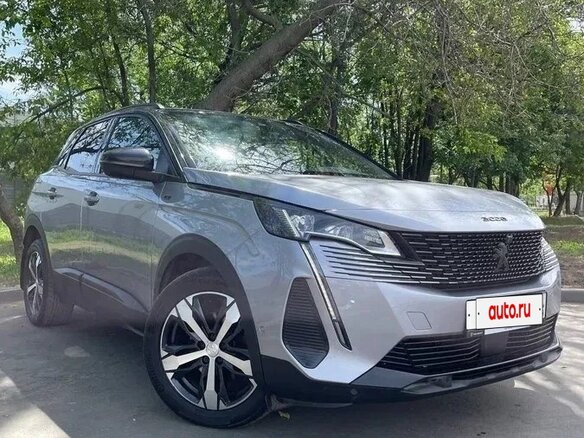 2022 Peugeot 3008 II Рестайлинг, серебристый, 1980000 рублей