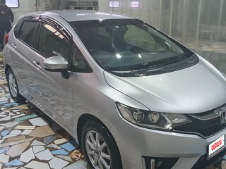 2016 Honda Fit III, серебристый, 999999 рублей, вид 4