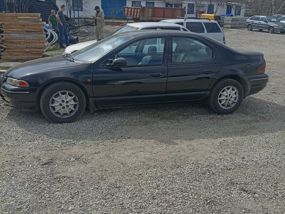 1998 Chrysler Stratus, чёрный, 350000 рублей - вид 2