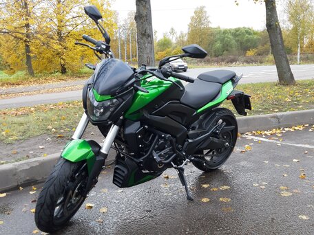 2022 Bajaj Dominar 400, зелёный, 400000 рублей, вид 1