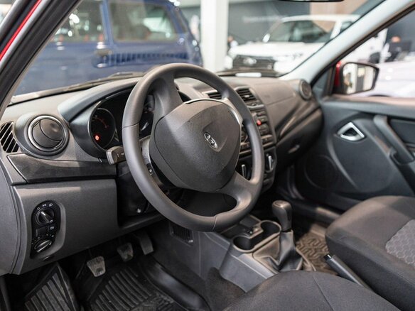 2026 Lada (ВАЗ) Granta I Рестайлинг, красный, 1121000 рублей - вид 7