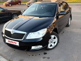 2010 Skoda Octavia II (A5) Рестайлинг, чёрный, 900000 рублей, вид 2