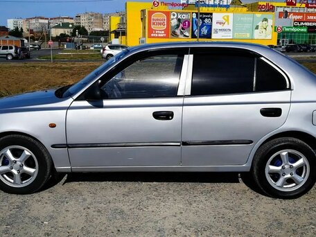 2006 Hyundai Accent ТагАЗ II, серебристый, 400000 рублей, вид 5