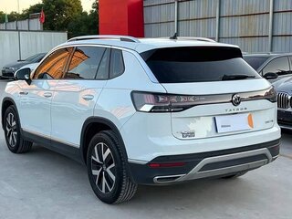 2022 Volkswagen Tayron I Рестайлинг, белый, 1990000 рублей, вид 4