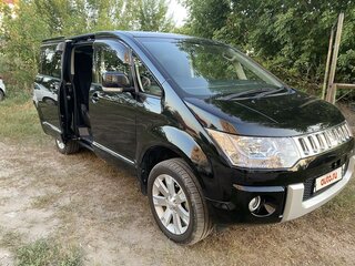 2017 Mitsubishi Delica D:5 I, чёрный, 3000000 рублей, вид 3