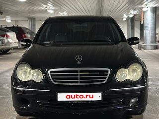 2005 Mercedes-Benz C-Класс 230 II (W203) Рестайлинг, чёрный, 270000 рублей, вид 2