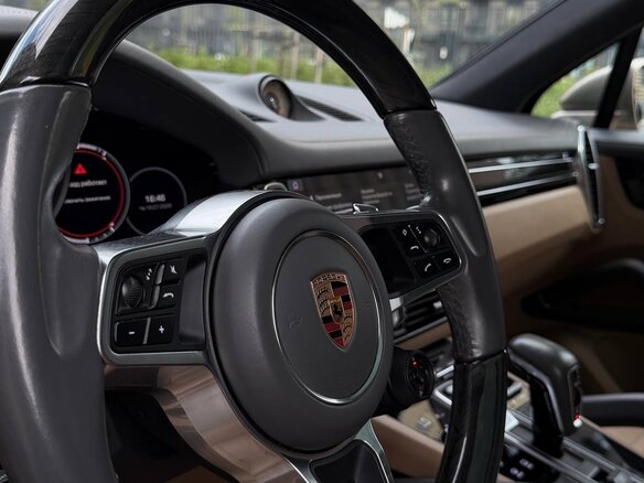 2019 Porsche Cayenne III, коричневый, 5500000 рублей - вид 9
