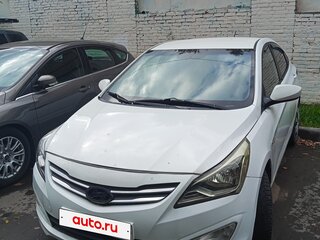 2015 Hyundai Solaris I Рестайлинг, белый, 550000 рублей, вид 2