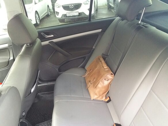 2013 Skoda Octavia II (A5) Рестайлинг, белый - вид 17