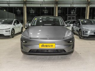 2025 Tesla Model Y Long Range I Рестайлинг, серебристый, 7639800 рублей, вид 2