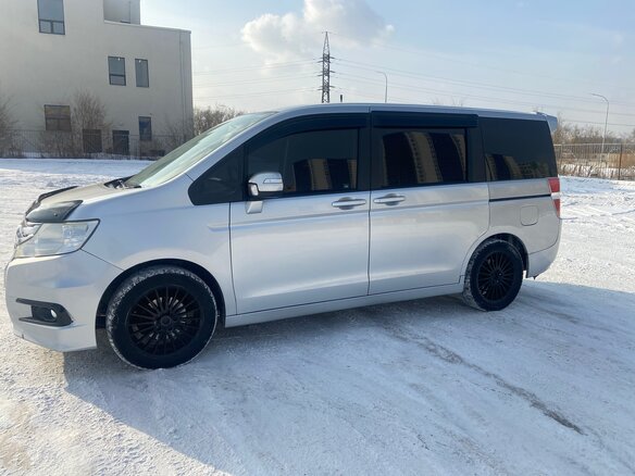 2010 Honda Stepwgn IV, серый, 1200000 рублей - вид 12