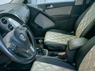 2010 Volkswagen Tiguan I, серебристый, 1200000 рублей, вид 3