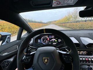 2019 Lamborghini Huracán Performante I, фиолетовый, 29000000 рублей, вид 3