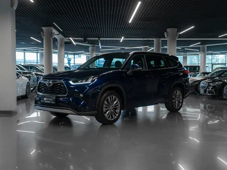 Toyota Highlander IV (XU70)