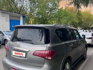 2010 Infiniti QX56 II, серый, 1800000 рублей, вид 3