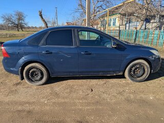 2008 Ford Focus II Рестайлинг, синий, 480000 рублей, вид 3