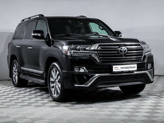 2017 Toyota Land Cruiser 200 Series Рестайлинг 2, чёрный, 7472000 рублей, вид 3