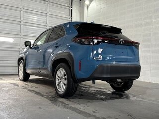 2022 Toyota Yaris Cross I, синий, 1264911 рублей, вид 4